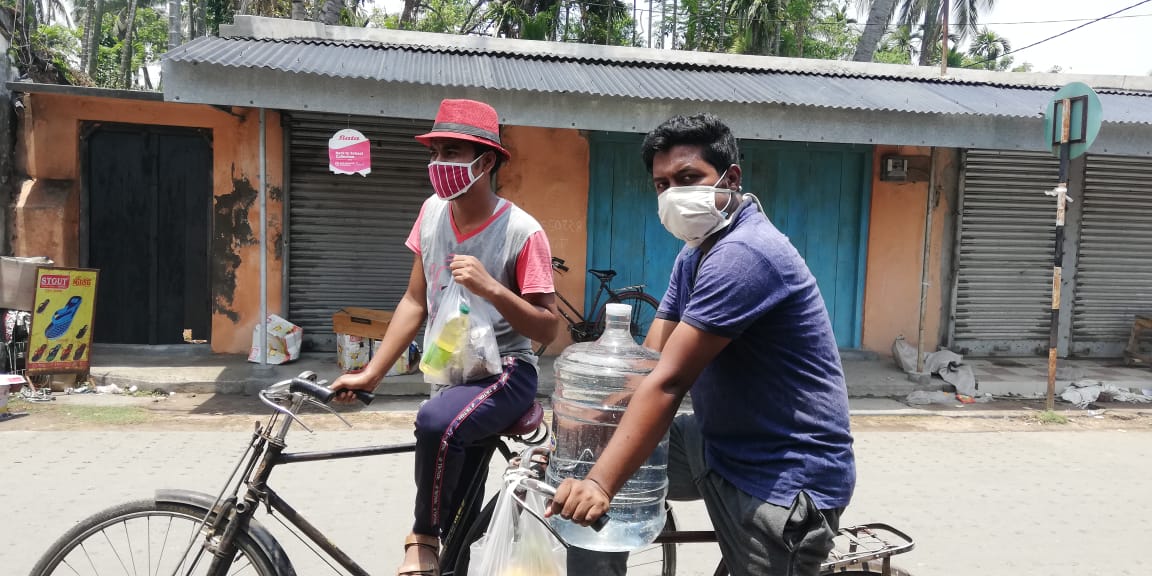 কোভিড কেয়ার নেটওয়ার্ক-বসিরহাটের রাস্তায়