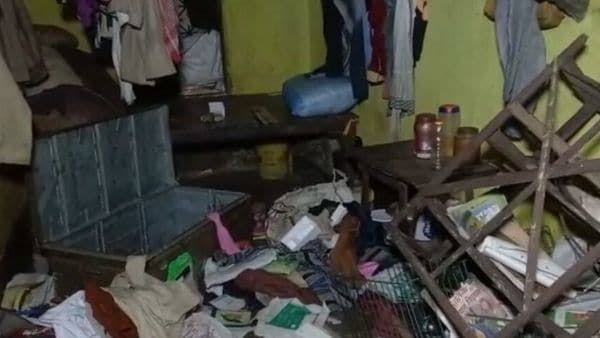 ভাটপাড়ায় বিজেপি কর্মীর বাড়ি হামলার অভিযোগ 