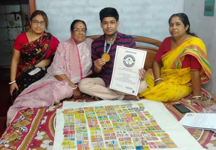 দেগঙ্গার রৌনকের বিশ্বরেকর্ড! দেশলাই বাক্স জমিয়ে 