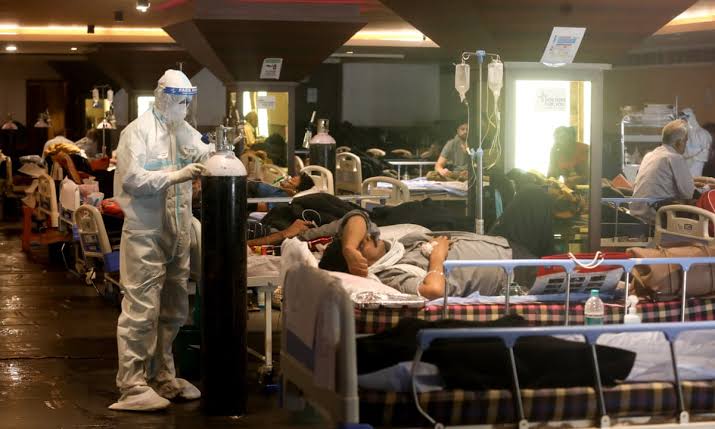 ৬-৮ সপ্তাহের মধ্যে কোভিডের তৃতীয় ঢেউ ,দু ডোজ ভ্যাকসিনেসন মাত্র ৫% এর