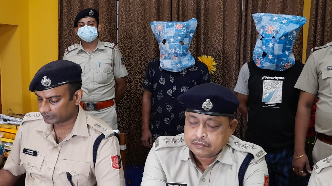 বেলঘড়িয়ায় বেআইনি মাদক উদ্ধার