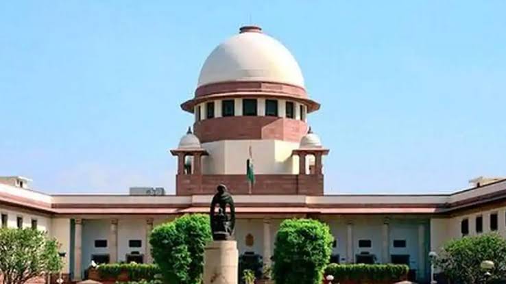 NEET নিয়ে কেন্দ্রকে  সুপ্রিম কোর্টের সতর্কতা রাজনীতির  খেলায় তরুণ চিকিৎসকদের ফুটবল বানাবেন না।