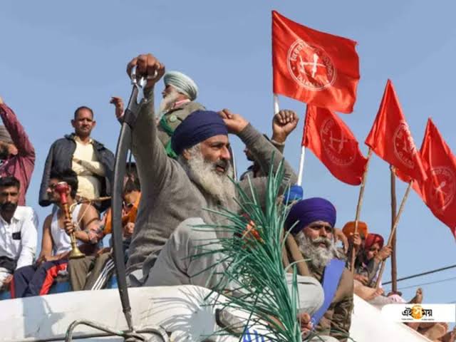 ঐতিহাসিক আন্দোলনের জয়, দিল্লির সিংঘু, টিকরি সীমানা ছাড়ছেন কৃষকরা