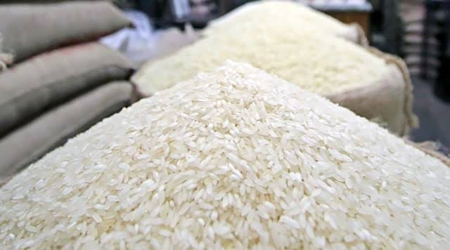 চালের দাম বাড়ল এর মধ্যে অনেকটাই - মধ্যবিত্তের নাগাল ছাড়াবে এবার?