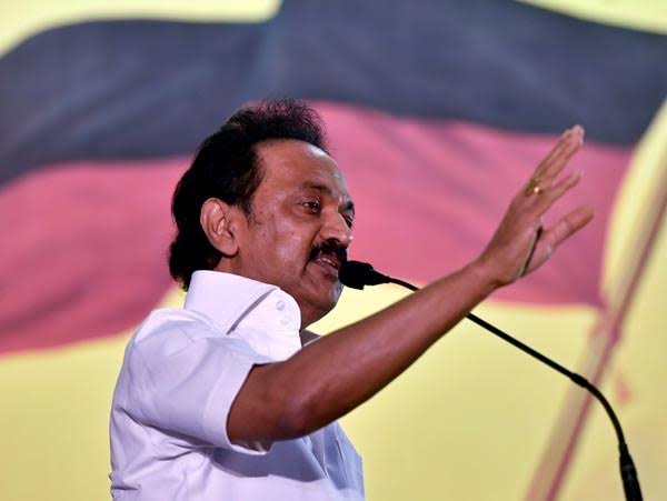 সাম্প্রদায়িক আধিপত্যবাদের হুমকির মুখে দেশ, ৩৭ নেতাকে চিঠি স্তালিনের