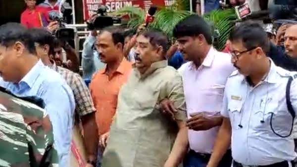 সিবিআই বলল 'ন্যাশানাল ক্রাইম'! বীরভূমে ঢুকবেন না বলে জামিন চাইলেন অনুব্রত