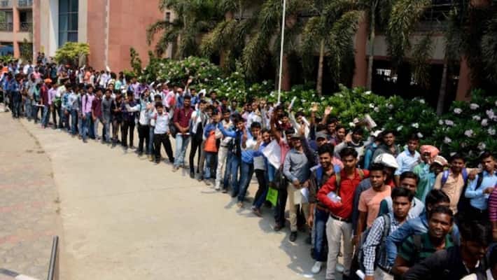 মূল্যবৃদ্ধি ও বেকারত্বের রেকর্ড হার,কেরল সর্বনিম্ন বেকার  