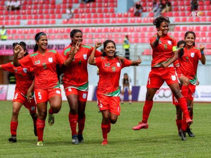 বাংলাদেশের মেয়েরা সাফ ফুটবলে চ্যাম্পিয়ন! নেপালকে ৩-১ এ হারিয়ে