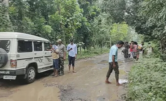কালিয়াচকে আমবাগানে নাবালিকার অর্ধনগ্ন দেহ, ধর্ষণ করে খুন। টিউসন পড়তে যাওয়ার পথে?