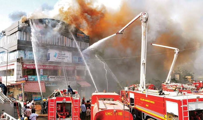 মোদীরাজ্যে অগ্নিকান্ডে ২৭ বছরের দূর্নীতি ফাইল পুড়িয়ে দিল বলল কংগ্রেস