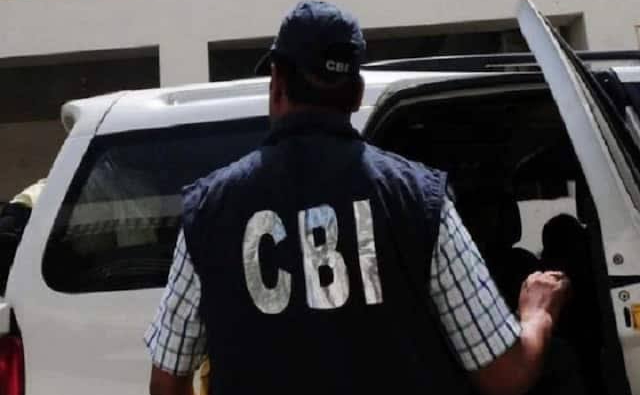 নিয়োগ দূর্নীতিতে CBI-SIT তদন্তকারী অফিসারকে সরালেন বিচারপতি গঙ্গোপাধ্যায়