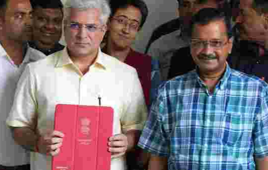 দিল্লির আপ সরকারের বাজেটে স্বাস্থ্য -শিক্ষায় বিপুল বরাদ্দ, ৭৮,৮০০ কোটি টাকার বাজেট পেশ