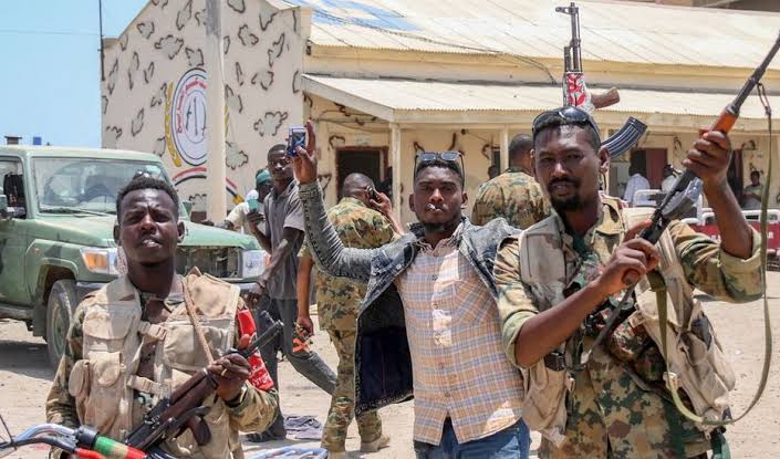 গৃহযুদ্ধে বিধ্বস্ত সুদান থেকে ভারতের নাগরিকদের সড়কপথে উদ্ধার করা হবে