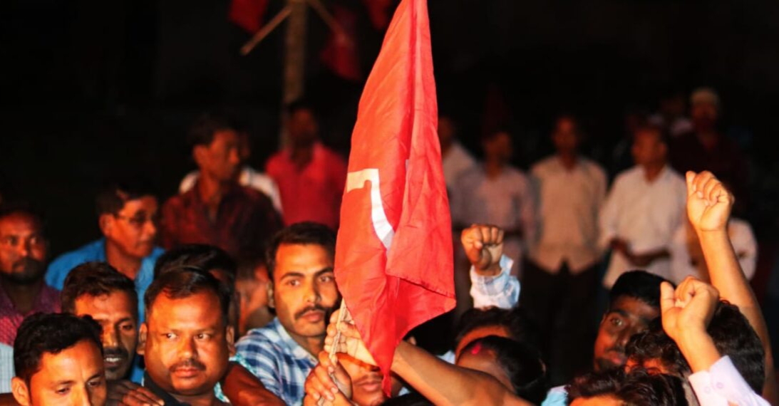 ডুয়ার্সে ৩০০র বেশি কর্মী তৃণমূল ও বিজেপি ছেড়ে সিপিআইএমে যোগ দিলেন
