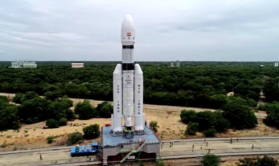 ISRO এর তথ‍্য! চন্দ্রযান ৩! চাঁদের মাটি কবে এবং কখন ছোঁবে