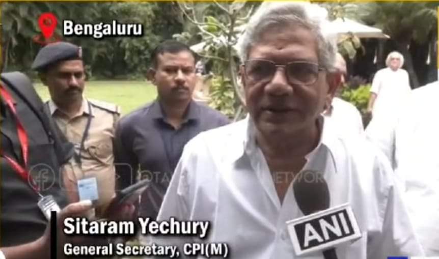 বঙ্গে বাম-কংগ্রেস লড়বে তৃণমূল, বিজেপি দুই শক্তির বিরুদ্ধেই।’’বেঙ্গালুরুতে ইয়েচুরি স্পষ্ট করলেন