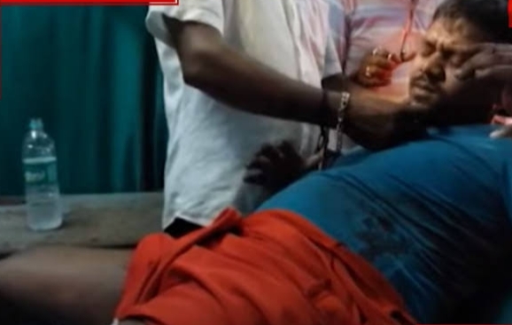 আবার ভাটপাড়া.! ,বাড়ি থেকে তুলে যুবককে পরপর গুলি