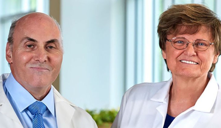 করোনা টিকা আবিষ্কারে চিকিৎসায় নোবেল পেলেন দুই বিজ্ঞানী