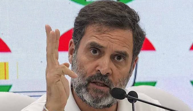 আদানিরা এদেশের মানুষের ৩২ হাজার কোটি টাকা চুরি করেছে অভিযোগ রাহুলের