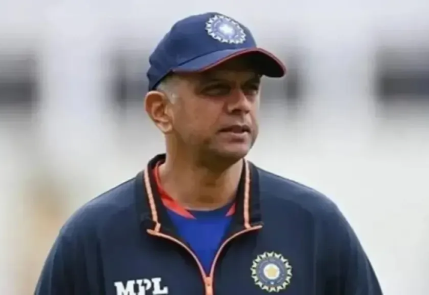 বোর্ডের চুক্তিপত্রে এখনও সই-ই করিনি! মেয়াদ বৃদ্ধি প্রসঙ্গে দ্রাবিড়