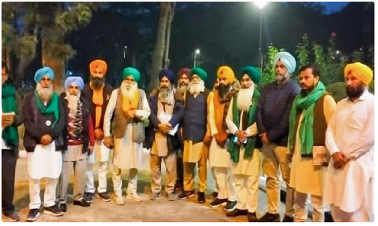 চারদিনের তীব্র কৃষক বিক্ষোভের  ফল ! কেন্দ্র সরকারের পক্ষ থেকে পাঁচটি ফসলের জন্য MSP-তে চুক্তি-ভিত্তিক নিশ্চিত ক্রয়ের প্রস্তাব দেওয়া হল;