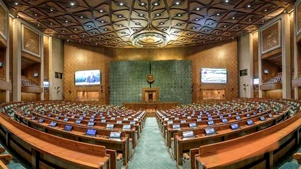 লোকসভায় স্পিকার নির্বাচনেই, বিজেপি চ্যালেঞ্জের মুখোমুখি