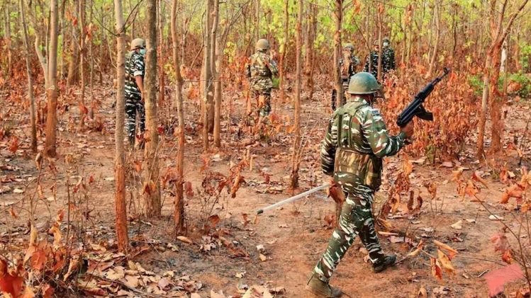 বস্তারে পুলিশের গুলিতে, মৃত ৩০ মাওবাদী, উদ্ধার আধুনিক আগ্নেয়াস্ত্র