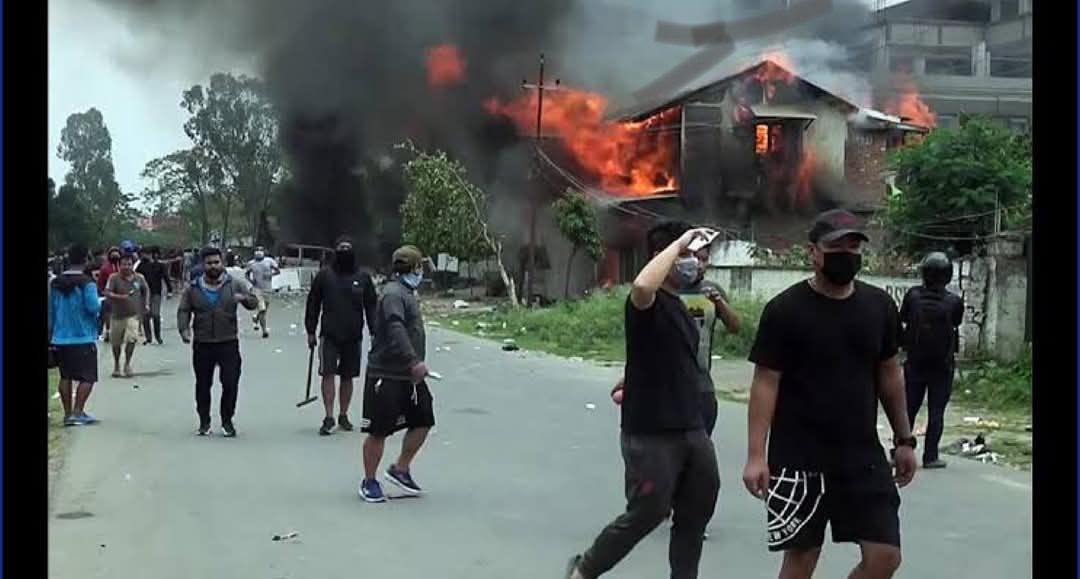 কুকি-মেইতেই দাঙ্গায় বিধ্বস্ত মণিপুরে মোট ২৮৮ কোম্পানি বাহিনী আরও ১০ হাজার ফোর্স পাঠাচ্ছে কেন্দ্র