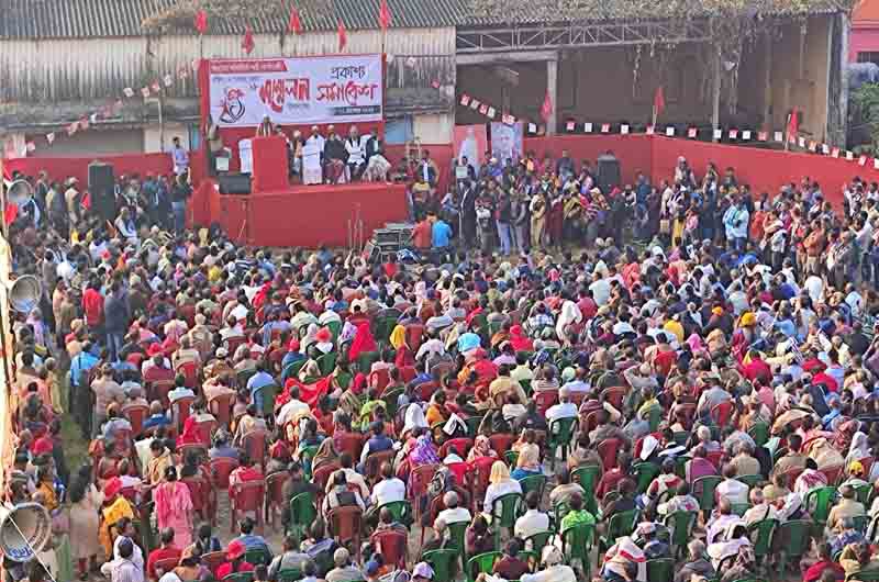 আমতলায় সভায় সিপিএম নেতৃত্ব "মানুষের লড়াই এর পাশে লাল ঝান্ডা থাকবেই।"