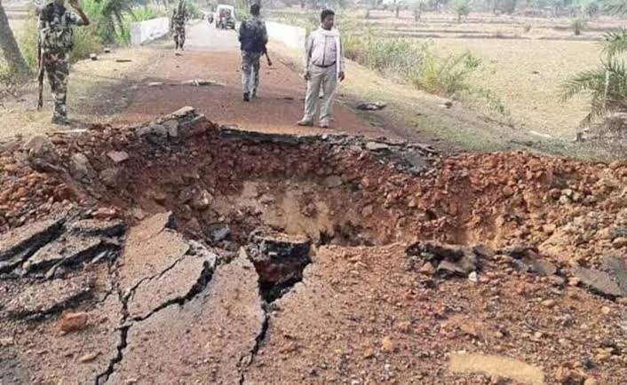 ছত্তিশগড়ের বিজাপুরে মাওবাদীদের আক্রমণে ৯ জন নিহত