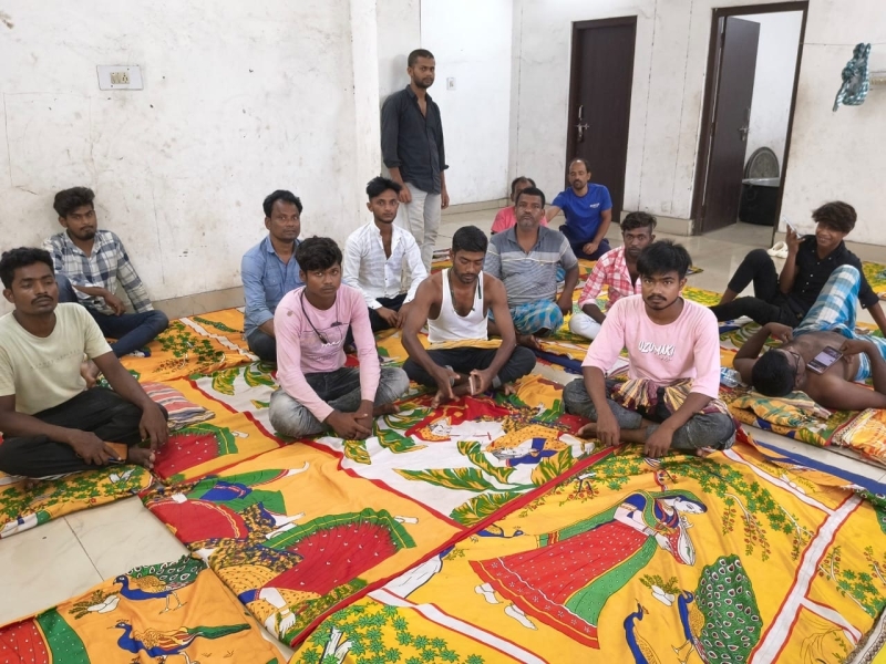 কর্মহীন বঙ্গ ছেড়ে ওড়িশায় বাংলা বলার জন‍্য আটক ৩৬ শ্রমিক বাড়ি ফিরলেন আতঙ্ক নিয়ে