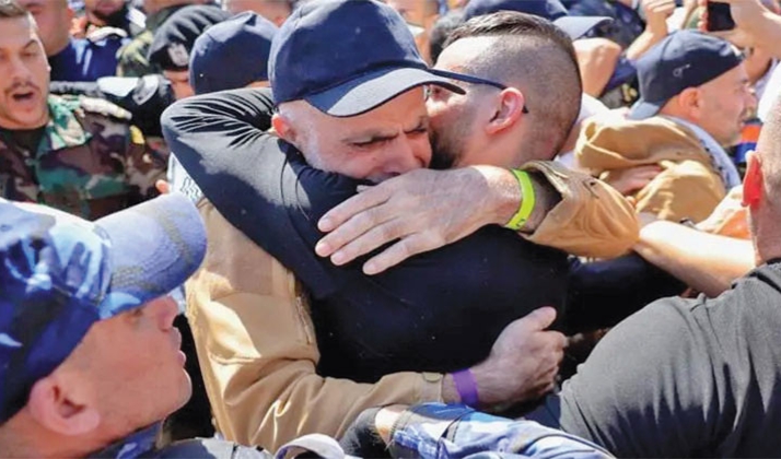 সব ইসরাইলি জিম্মিকে মুক্তি দিয়েছে হামাস