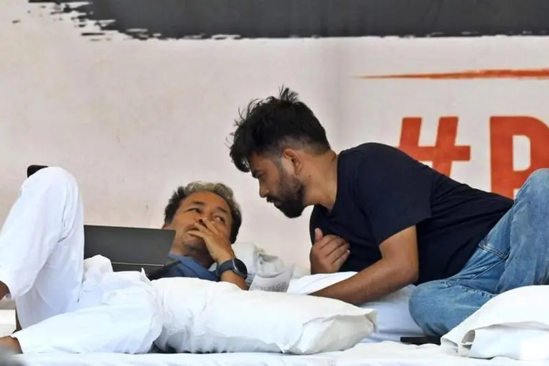 শিক্ষামন্ত্রীর পদত্যাগ দাবী, টানা ১৫ দিন অনশন, অসুস্থ সোনম  বললেন, আমি গান্ধী নই 
